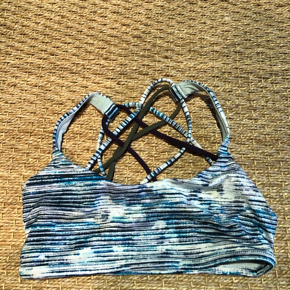 Lululemon sports bra